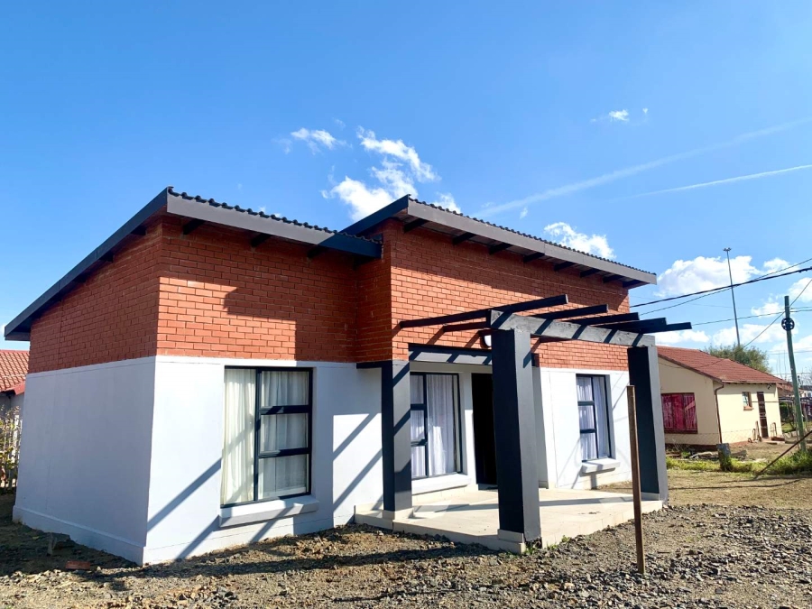 3 Bedroom Property for Sale in Selosesha Free State